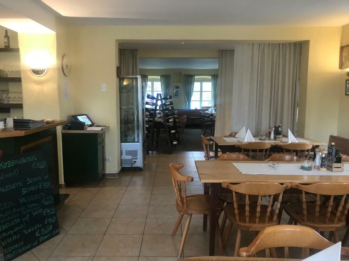 Il Castello Hotel Haiming Bagian luar foto