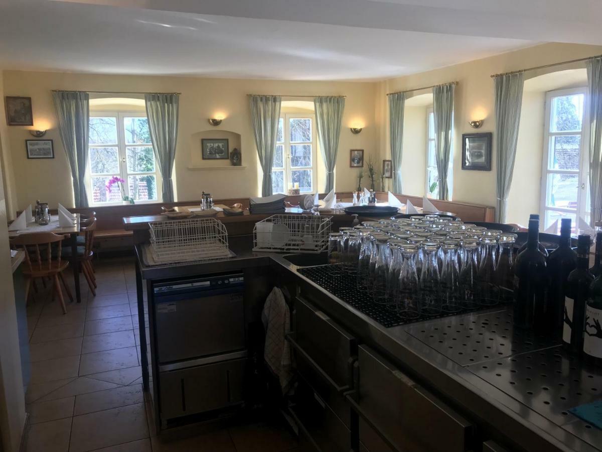 Il Castello Hotel Haiming Bagian luar foto