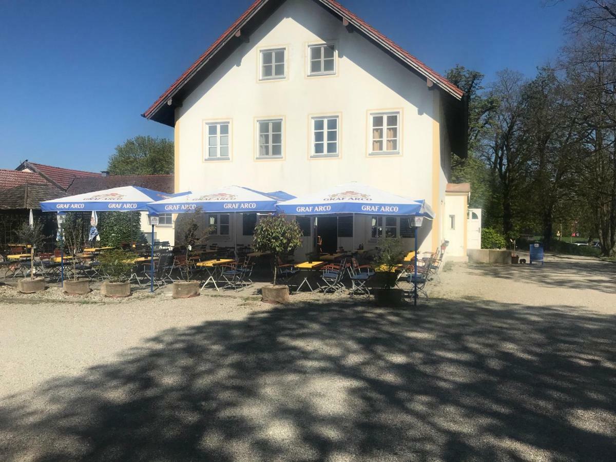 Il Castello Hotel Haiming Bagian luar foto